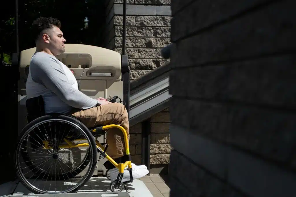 ¿Te puedes negar a la instalación de una silla salvaescaleras? 